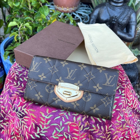 Louis Vuitton Quilted Etoile Monogram Wallet - Picture 12 of 13